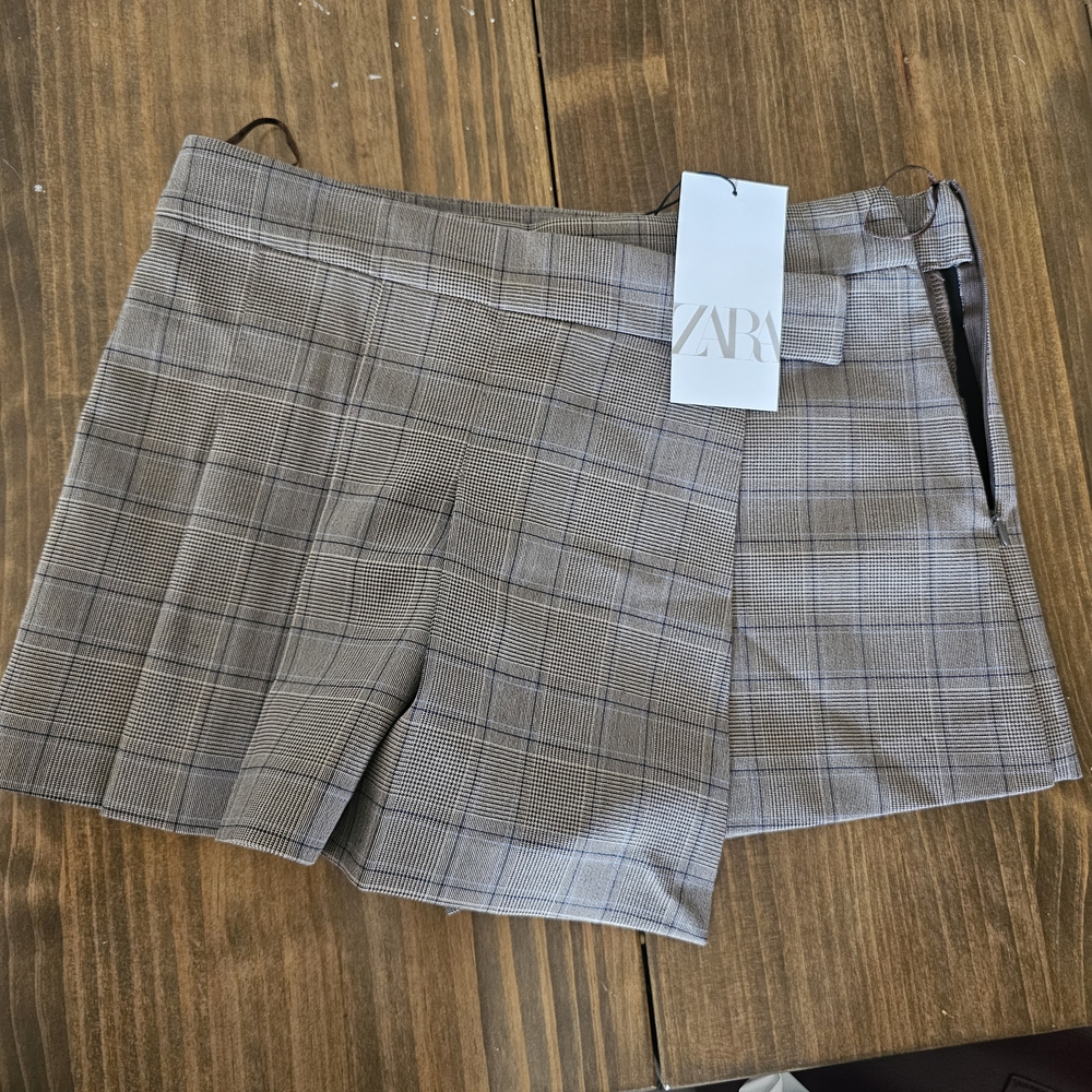 NWT - Zara Brown Plaid Skort